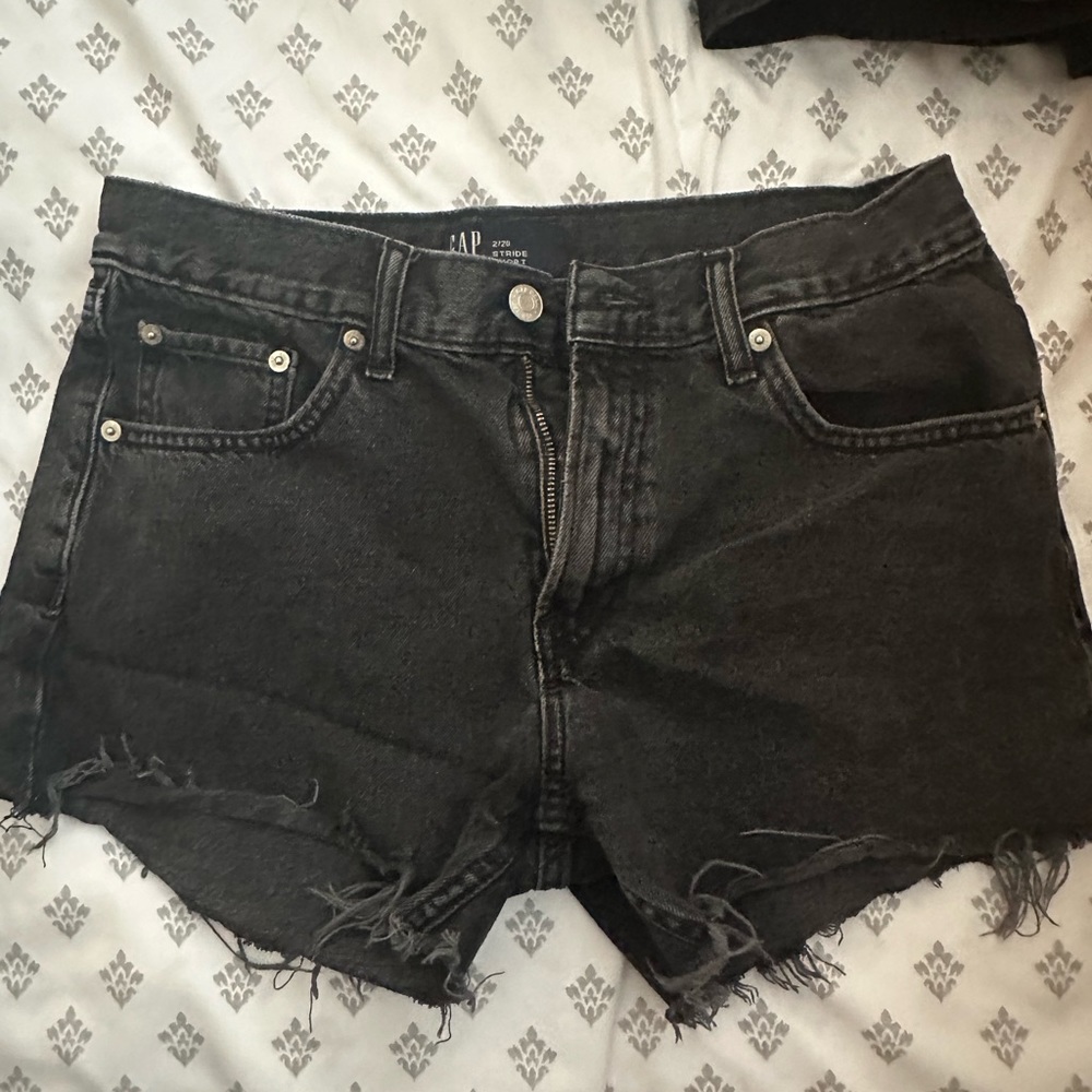 GAP Stride Shorts